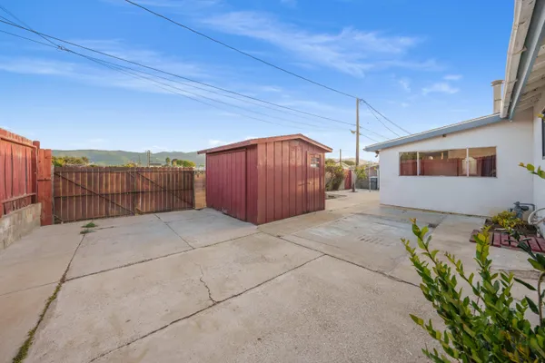 $550,000 | 1504 West Airport Avenue, Lompoc, CA 93436