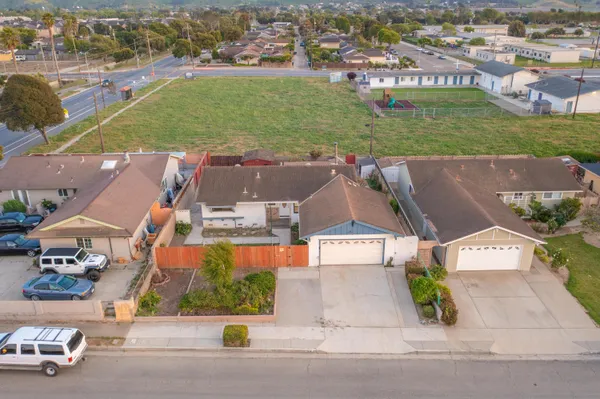 $550,000 | 1504 West Airport Avenue, Lompoc, CA 93436