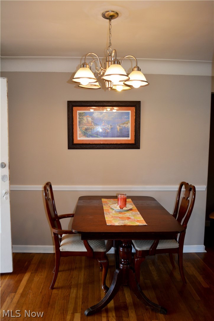 4252 Stilmore Road Cleveland, OH 44121 - Photo 7 of 31