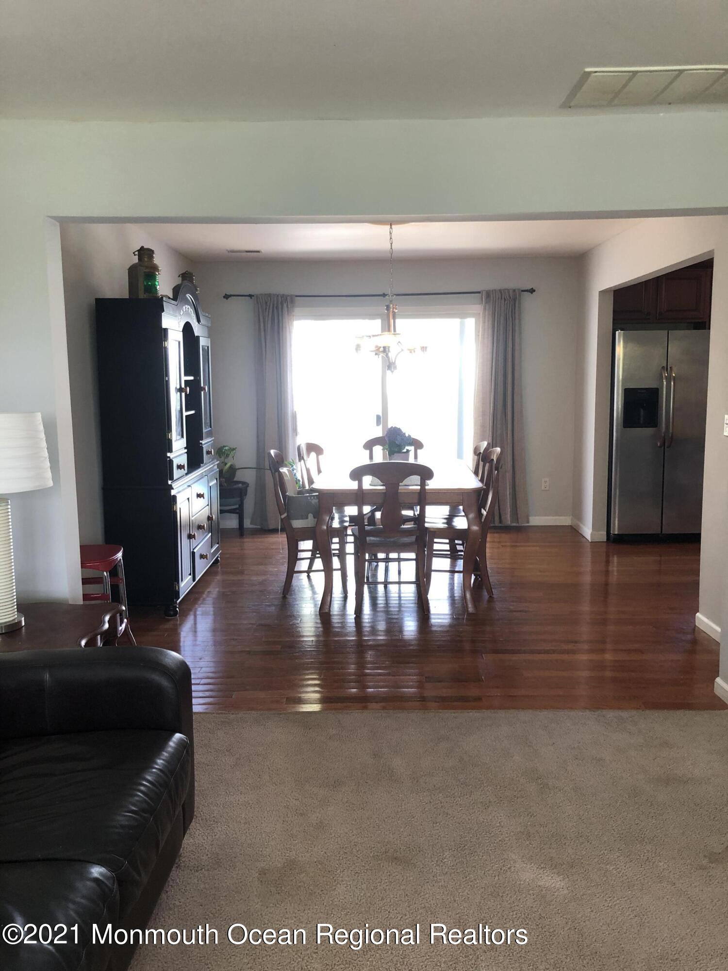 129 Stowaway Road Manahawkin, NJ 08050 - Photo 13 of 45 IMG_3302