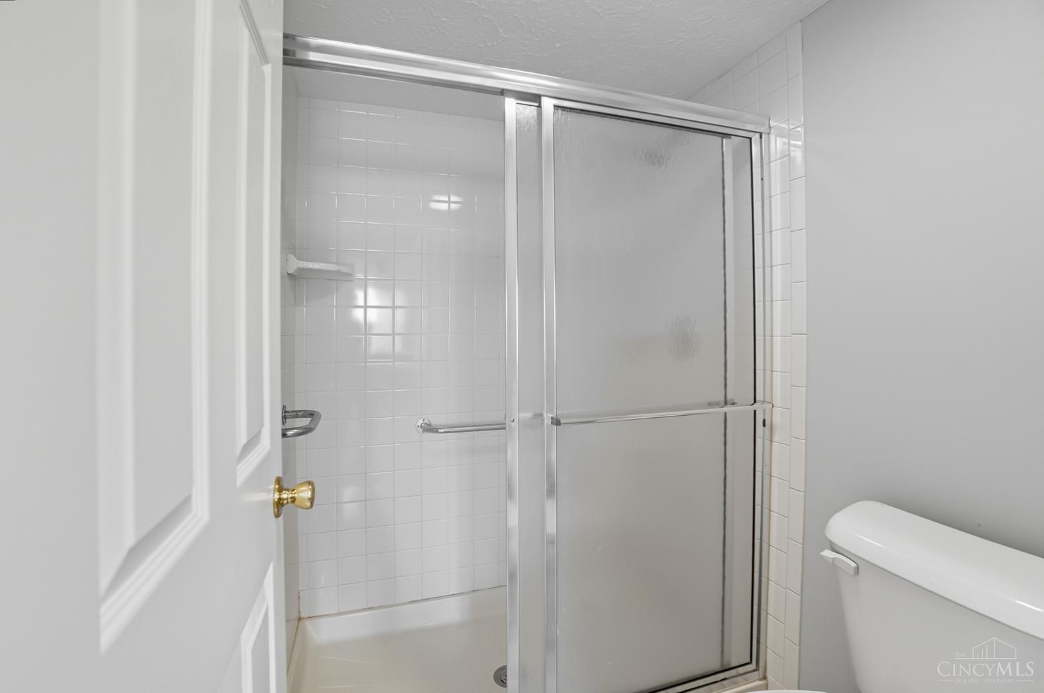 5213 Fox Ridge, Unit 302 Cincinnati, OH 45248 - Photo 16 of 31 Gallery Image 16