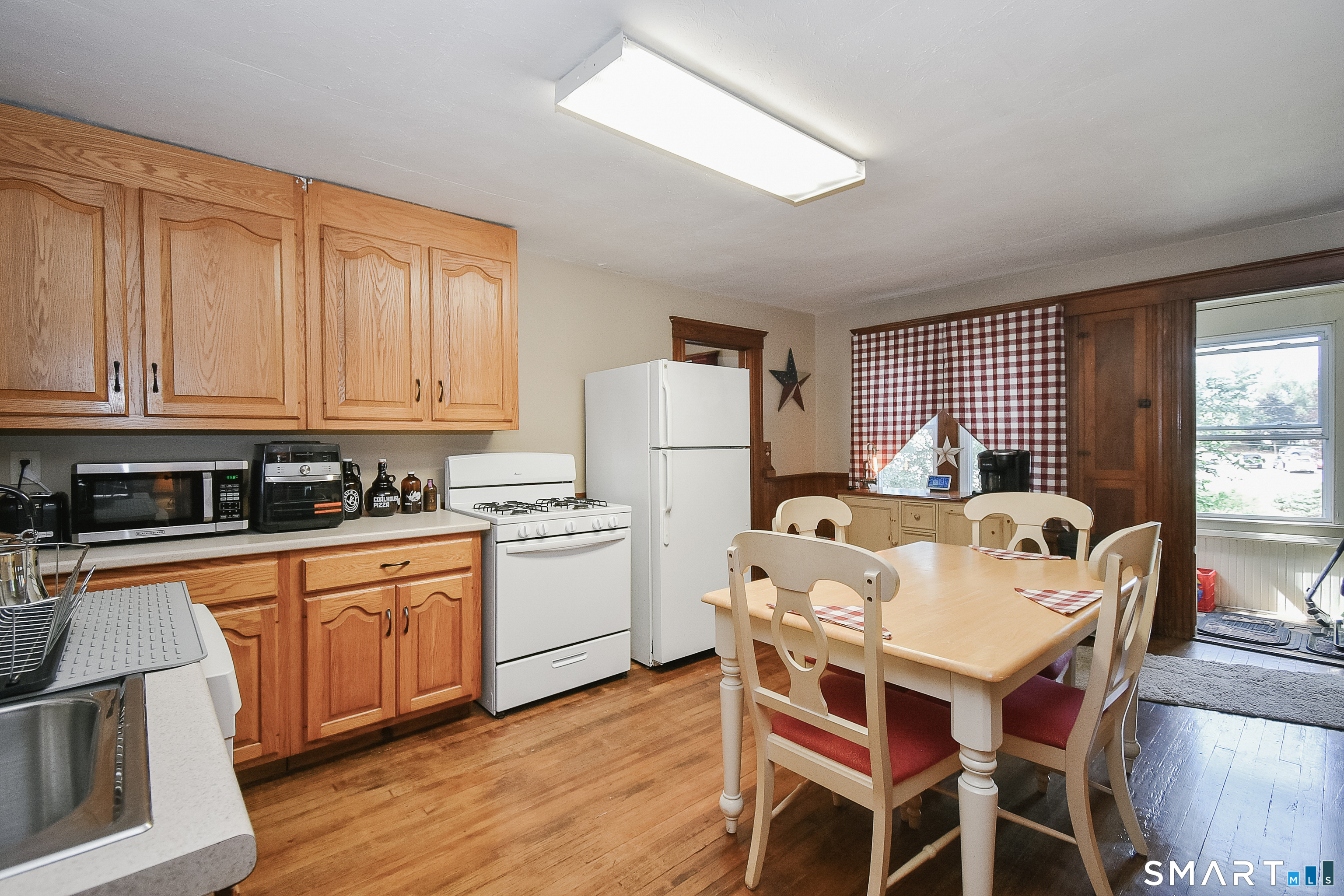 17 Kinney Street Torrington, CT 06790 - Photo 5 of 29