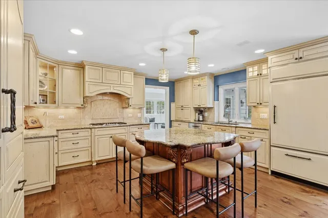 $999,000 | 2250 Lisson Road, Naperville, IL 60565