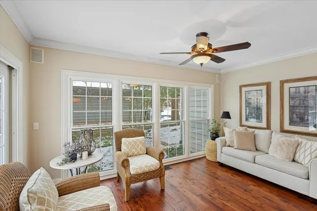 $999,000 | 2250 Lisson Road, Naperville, IL 60565