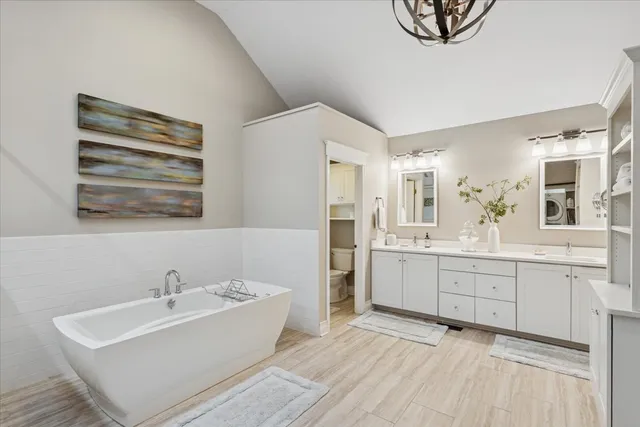 $999,000 | 2250 Lisson Road, Naperville, IL 60565