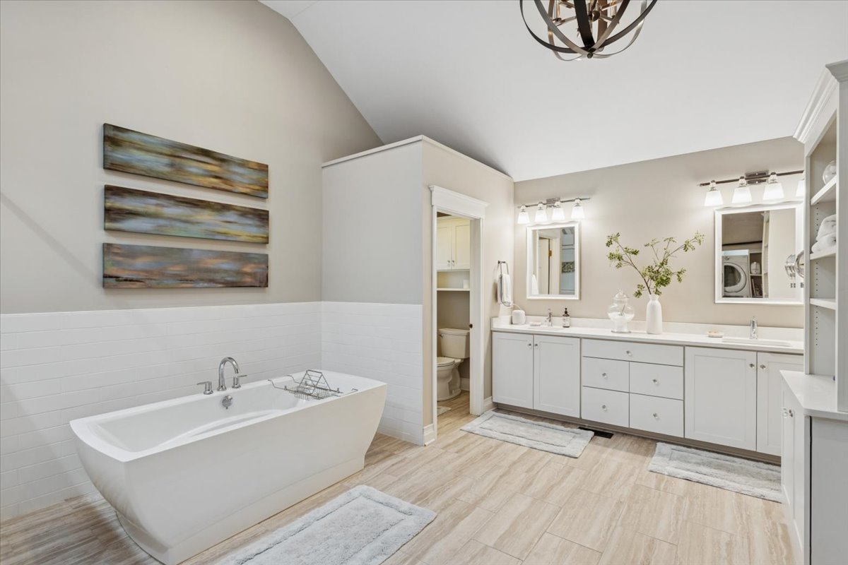 2250 Lisson Road Naperville, IL 60565 - Photo 29 of 53 a bathroom with a sink and a bathtub