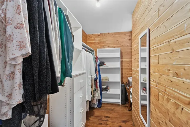 $999,000 | 2250 Lisson Road, Naperville, IL 60565