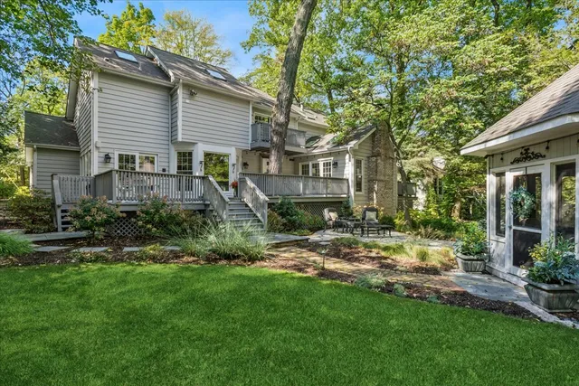 $999,000 | 2250 Lisson Road, Naperville, IL 60565