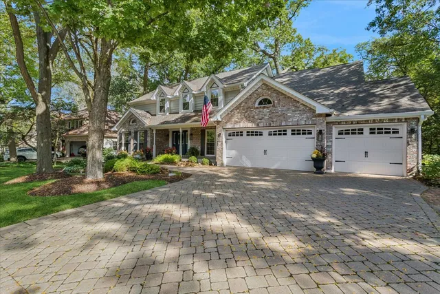 $999,000 | 2250 Lisson Road, Naperville, IL 60565