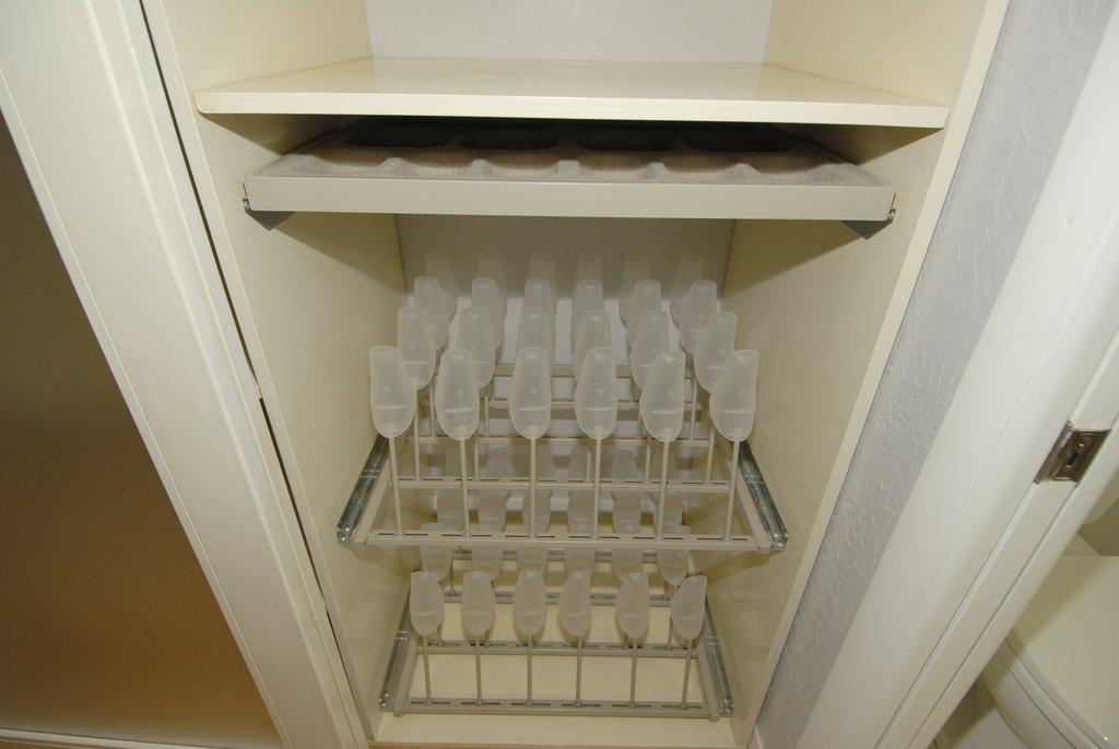 18 Royal Palm Way, Unit 107 Boca Raton, FL 33432 - Photo 14 of 29 Closet 1
