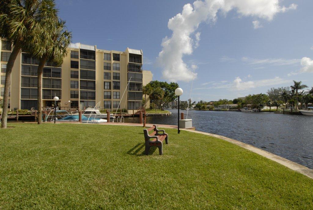 18 Royal Palm Way, Unit 107 Boca Raton, FL 33432 - Photo 27 of 29 View 1
