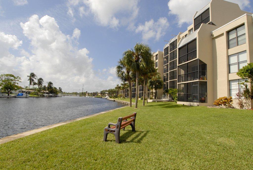 18 Royal Palm Way, Unit 107 Boca Raton, FL 33432 - Photo 29 of 29 View 2