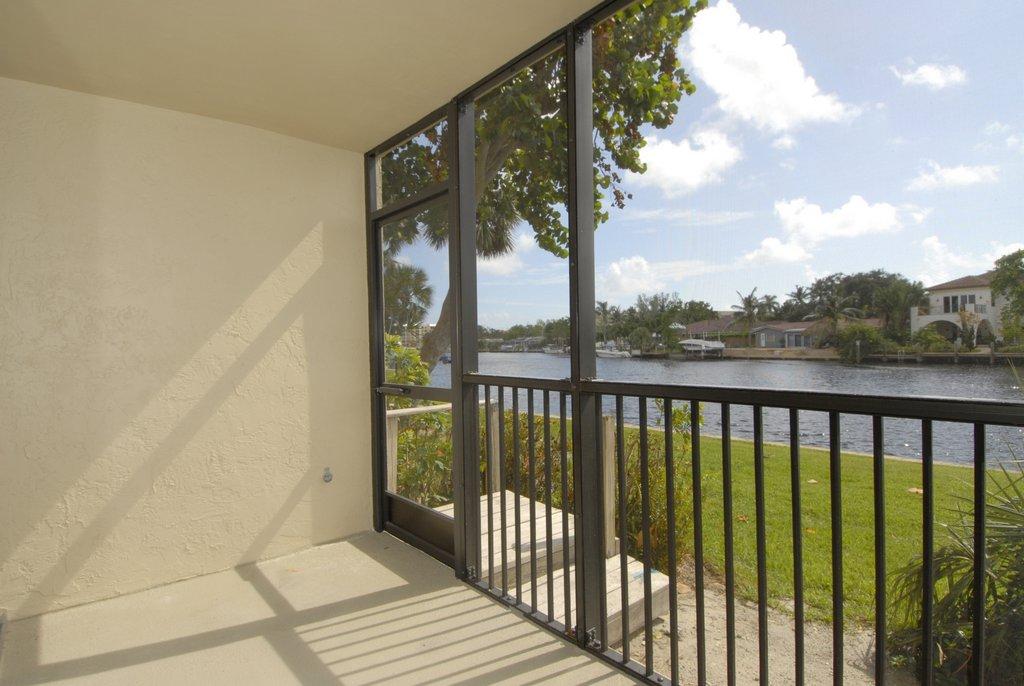 18 Royal Palm Way, Unit 107 Boca Raton, FL 33432 - Photo 7 of 29 Patio