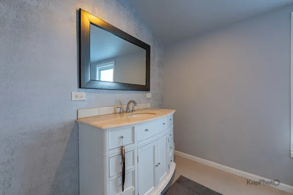 $725,000 | 3743 North Kimball Avenue, Chicago, IL 60618