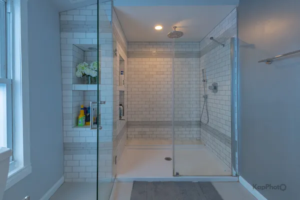 $725,000 | 3743 North Kimball Avenue, Chicago, IL 60618