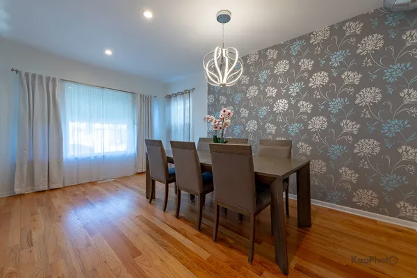 $725,000 | 3743 North Kimball Avenue, Chicago, IL 60618