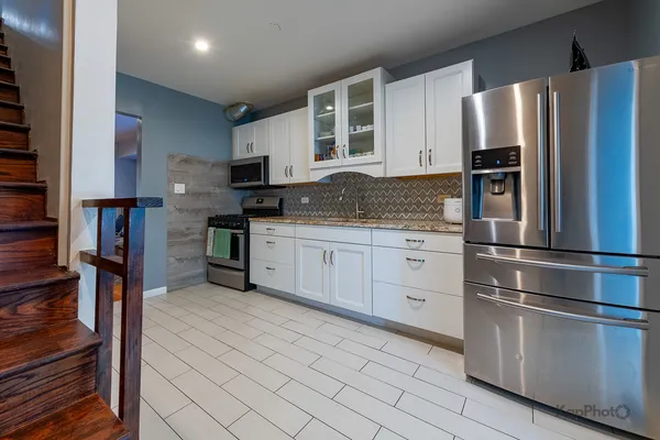 $725,000 | 3743 North Kimball Avenue, Chicago, IL 60618
