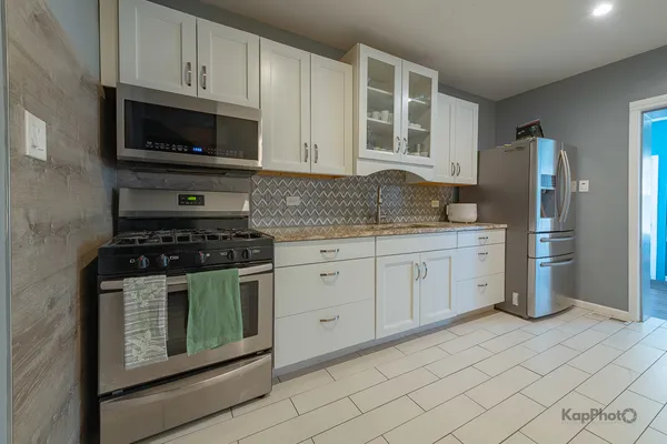$725,000 | 3743 North Kimball Avenue, Chicago, IL 60618