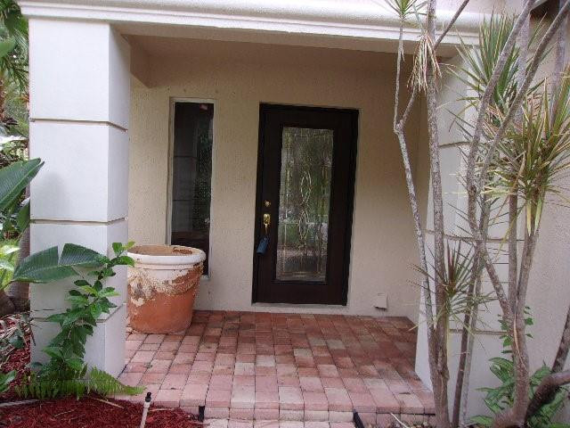 1564 Sunset Way Weston, FL 33327 - Photo 19 of 40 a view of a entryway of the house