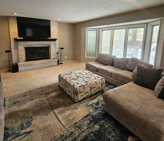 $365,000 | 5221 Deer Pointe, Rockford, IL 61114