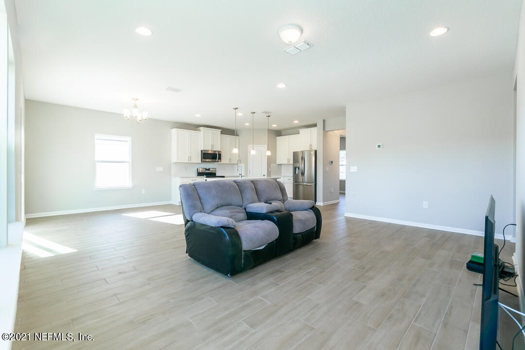 8047 Arctic Fox Road Jacksonville, FL 32222 - Photo 8 of 33 008