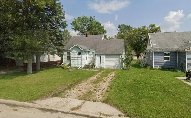 $45,000 | 922 Tindolph Avenue South, Thief River Falls, MN 56701