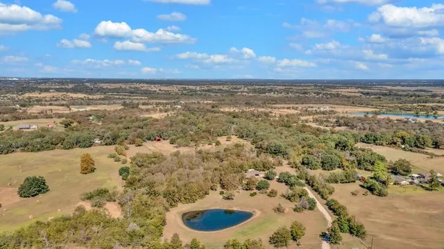 $615,000 | 556 Wildwood Trail, Lorena, TX 76655