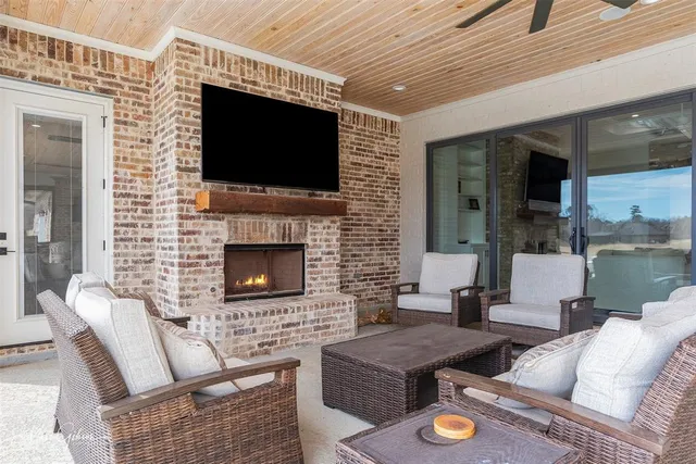 $1,100,000 | 1245 Big Pine Key Lane, Benton, LA 71006