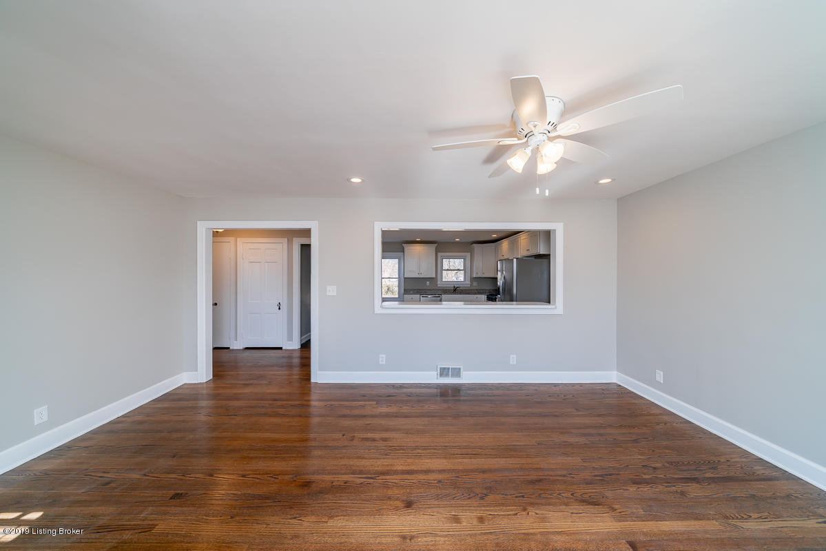2807 Ralph Avenue Louisville, KY 40216 - Photo 7 of 51 7