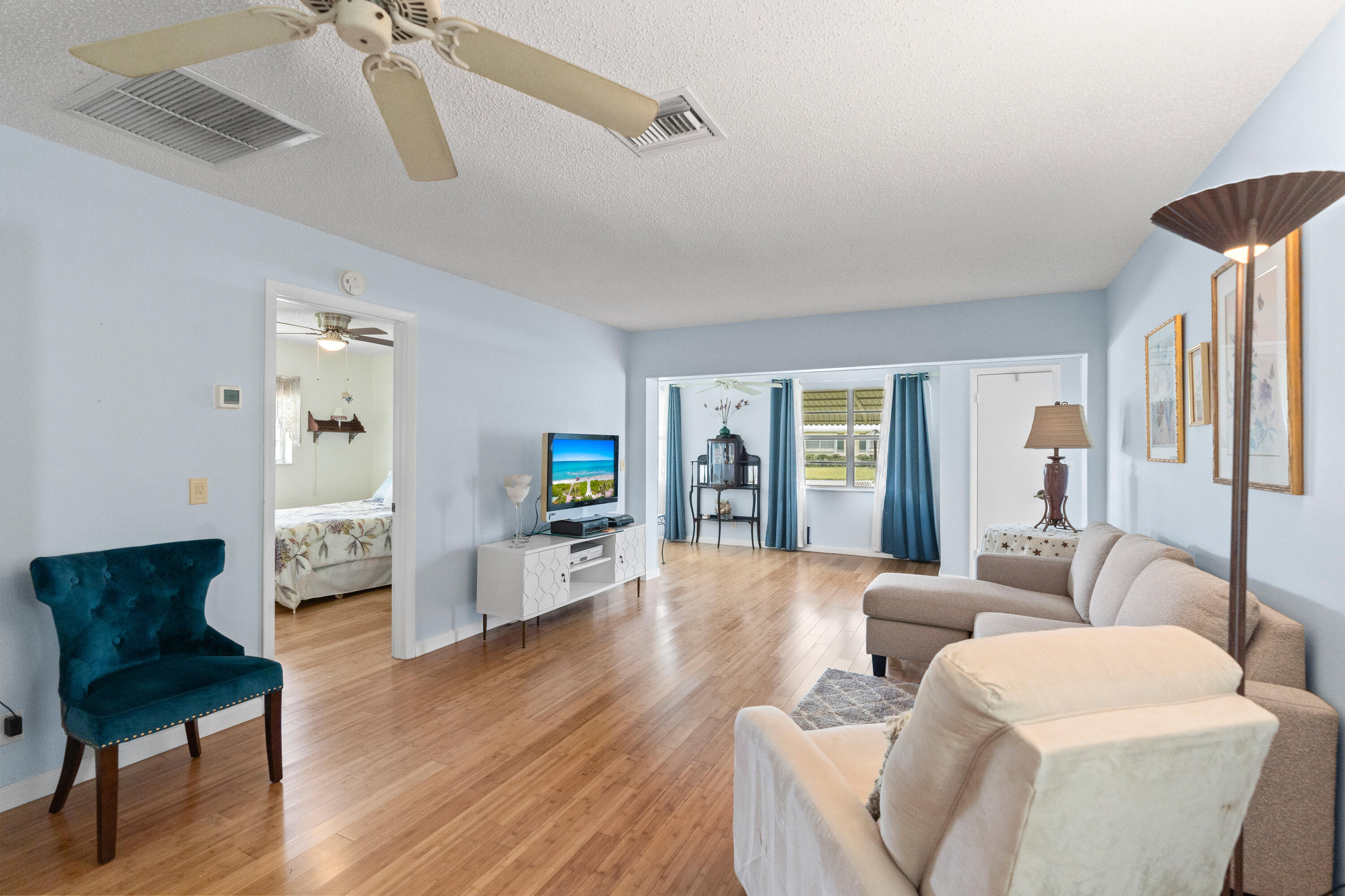 249 Cardinal Lane Delray Beach, FL 33445 - Photo 16 of 36 Living Room