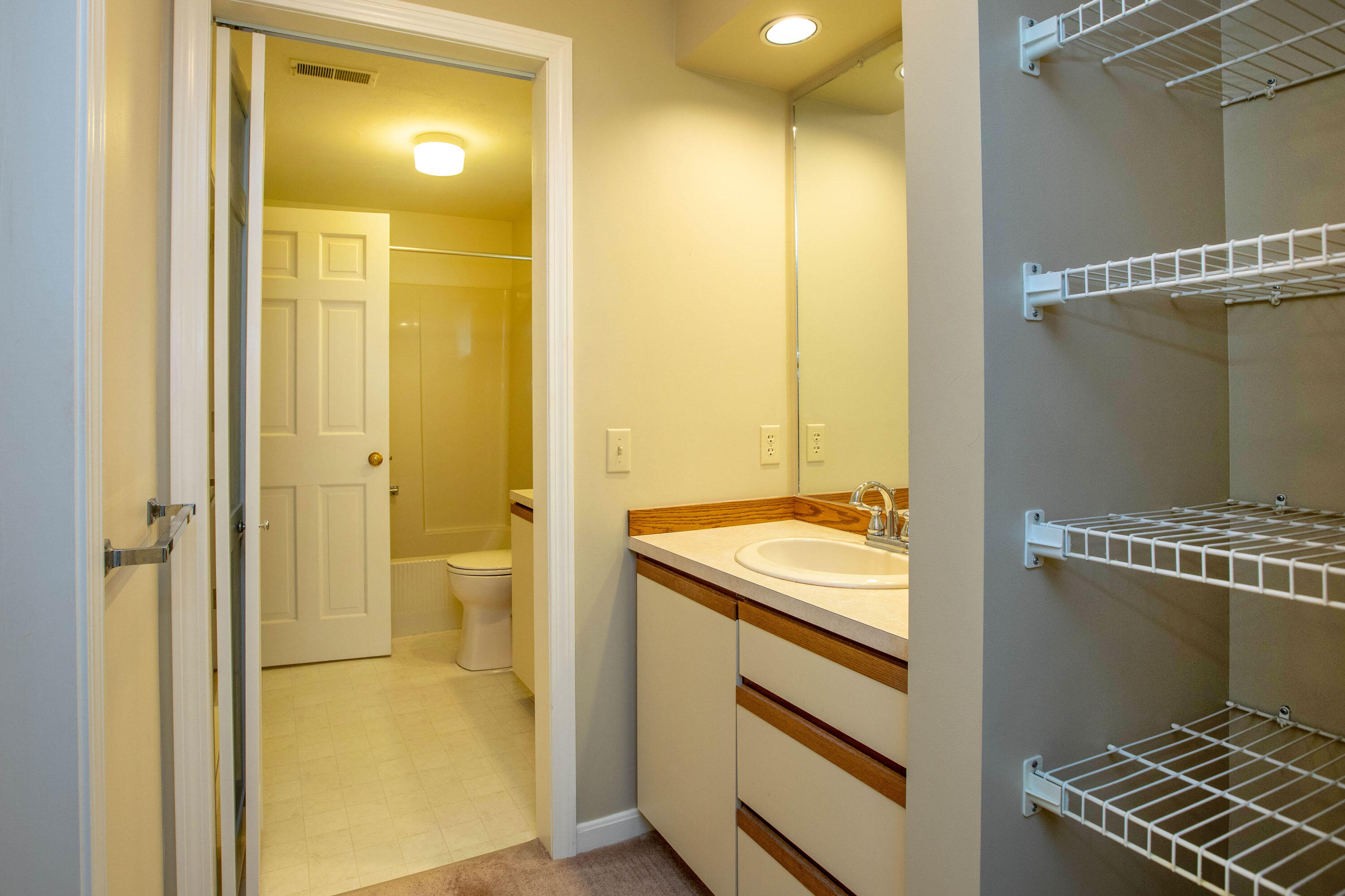 21 Birch Meadow Road, Unit J2 Brunswick, ME 04011 - Photo 18 of 40 Birch Meadow_Baribeau_23