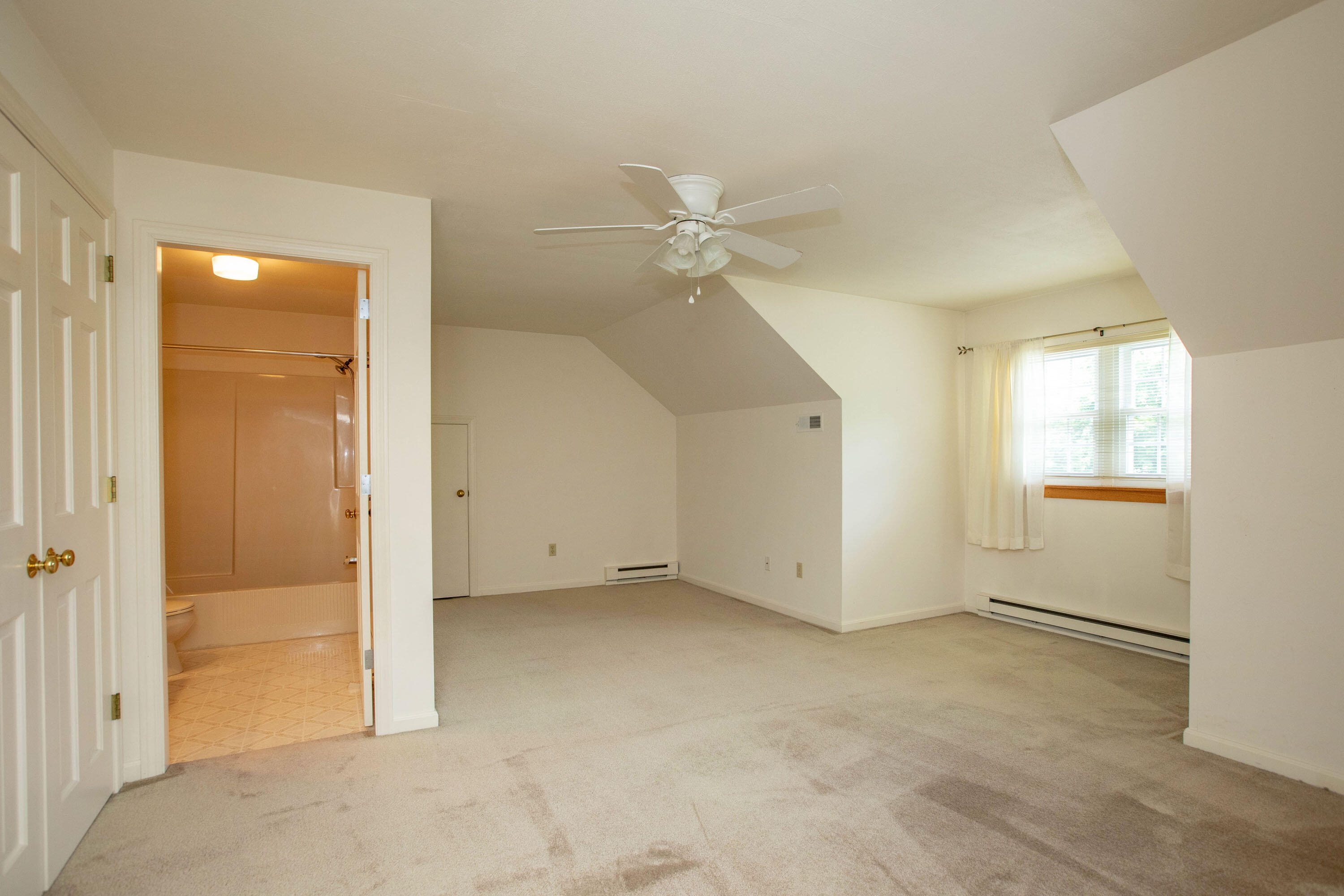 21 Birch Meadow Road, Unit J2 Brunswick, ME 04011 - Photo 27 of 40 Birch Meadow_Baribeau_34