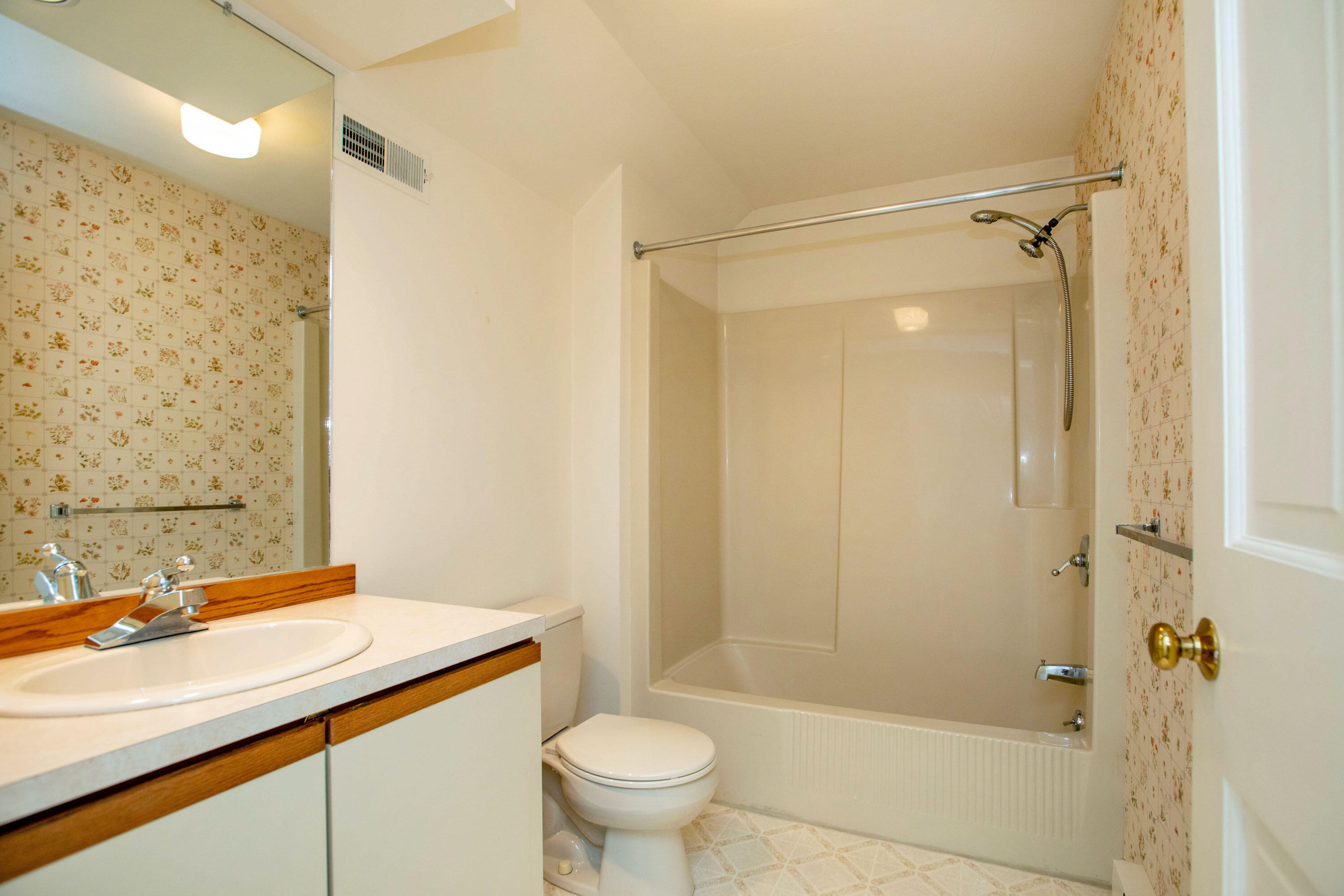 21 Birch Meadow Road, Unit J2 Brunswick, ME 04011 - Photo 29 of 40 Birch Meadow_Baribeau_37