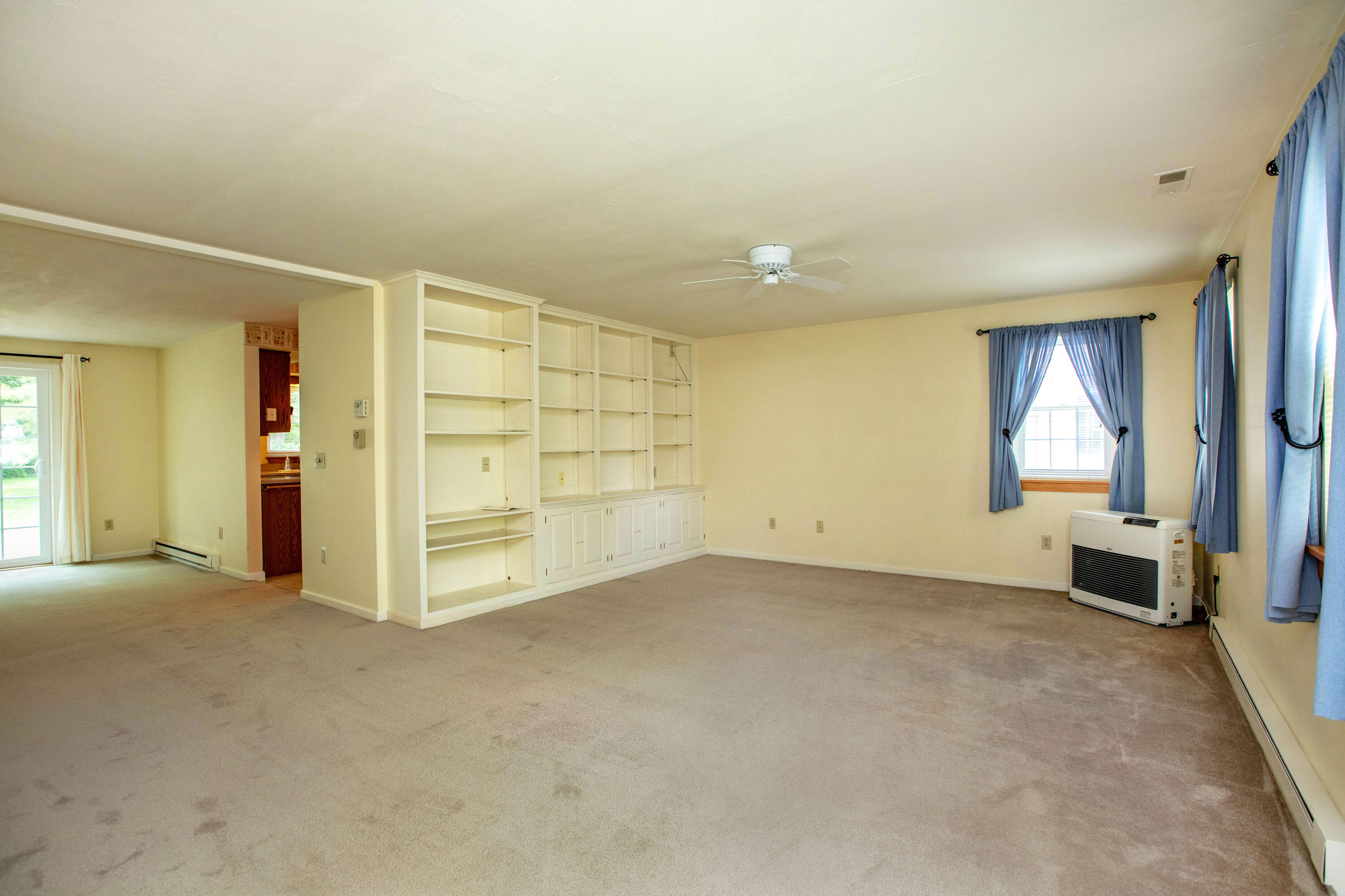 21 Birch Meadow Road, Unit J2 Brunswick, ME 04011 - Photo 3 of 40 Birch Meadow_Baribeau_05