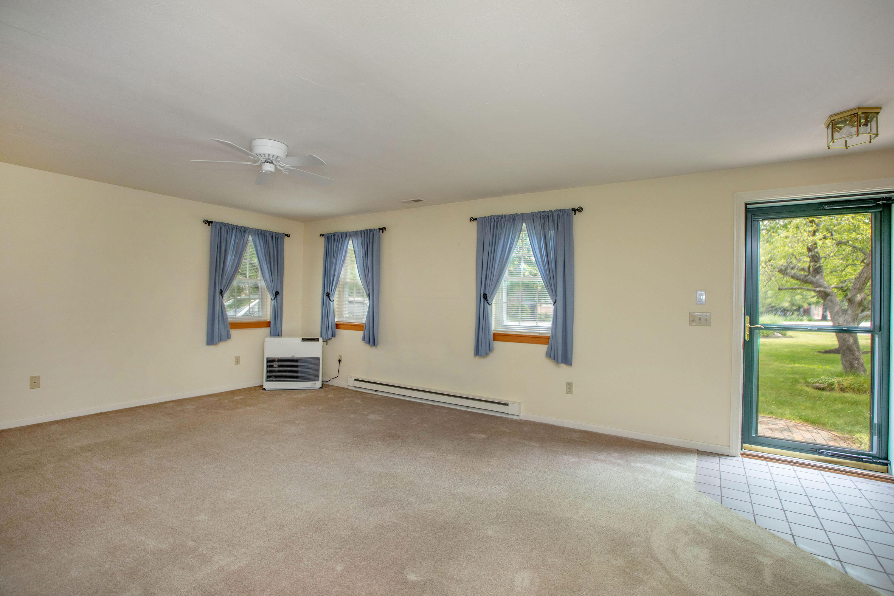 21 Birch Meadow Road, Unit J2 Brunswick, ME 04011 - Photo 6 of 40 Birch Meadow_Baribeau_08