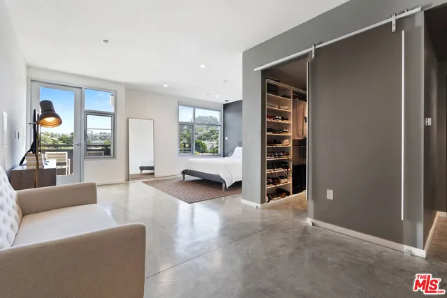 $5,950 | 4111 Sunset Boulevard, Unit 546, Los Angeles, CA 90029