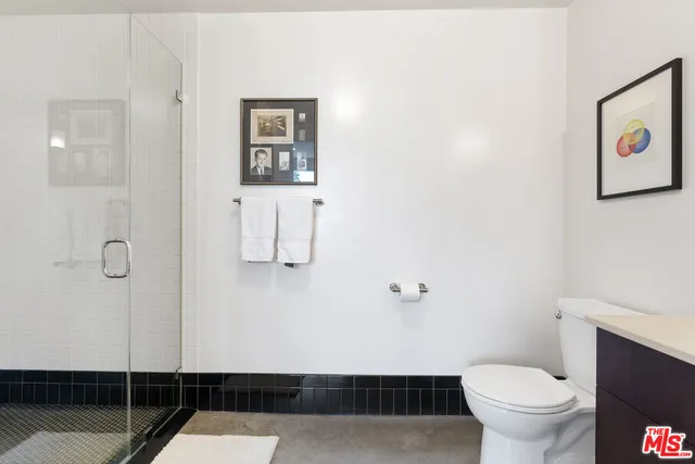 $5,950 | 4111 Sunset Boulevard, Unit 546, Los Angeles, CA 90029