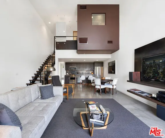 $5,950 | 4111 Sunset Boulevard, Unit 546, Los Angeles, CA 90029