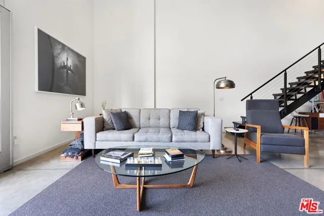 $5,950 | 4111 Sunset Boulevard, Unit 546, Los Angeles, CA 90029