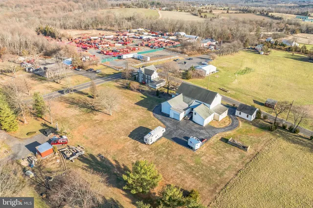 $850,000 | 411 Swamp Pike, Pottstown, PA 19464