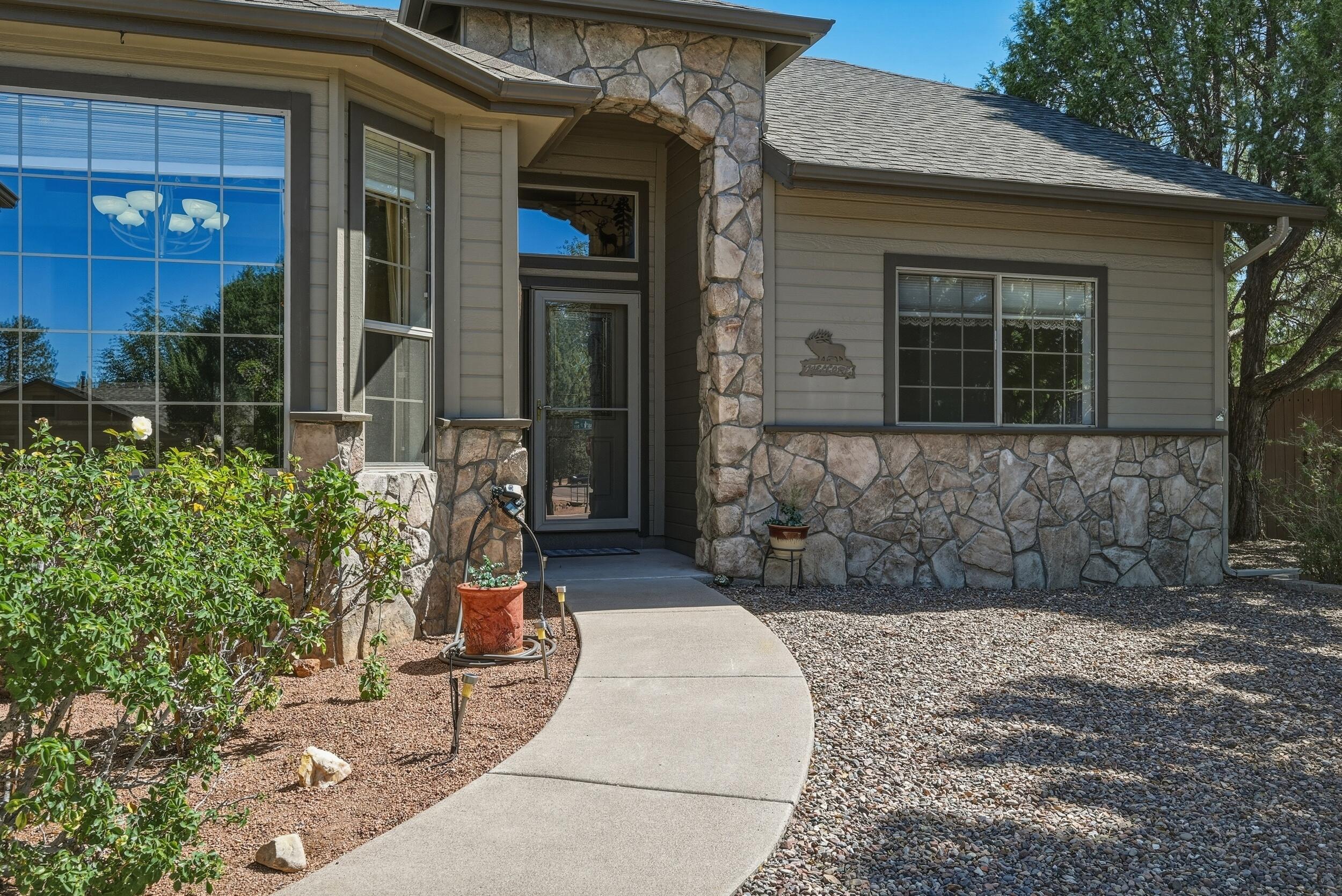 900 Landmark Trail Payson, AZ 85541 - Photo 3 of 37