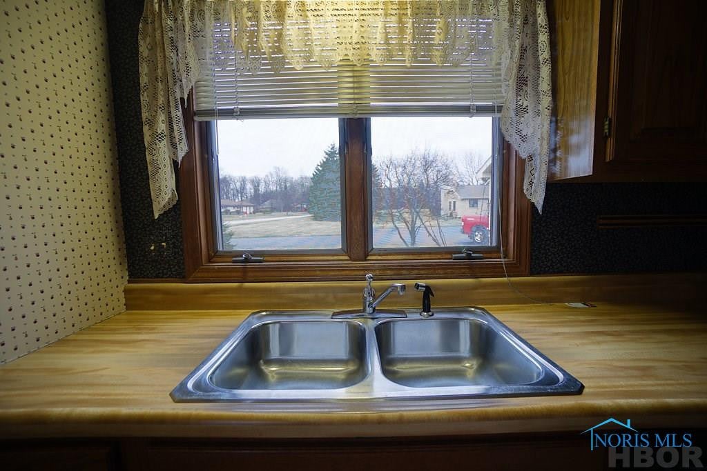 845 Fox Run Road Findlay, OH 45840 - Photo 6 of 16 Photo 6