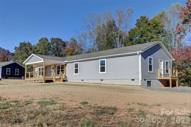 $419,000 | 1675 Bull Creek Road, Marshall, NC 28753