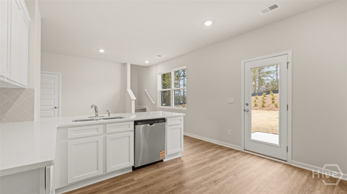 79 Holland Cove Winder, GA 30680 - Photo 17 of 40