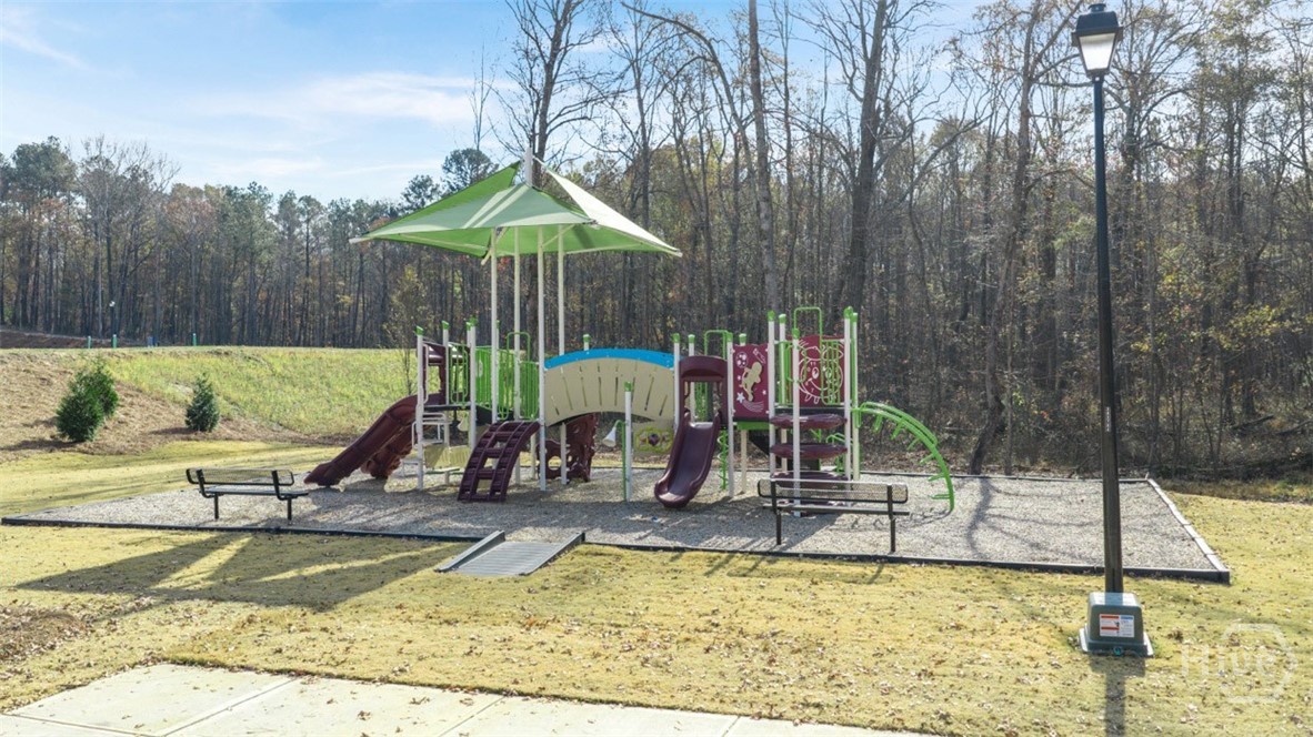 79 Holland Cove Winder, GA 30680 - Photo 7 of 40