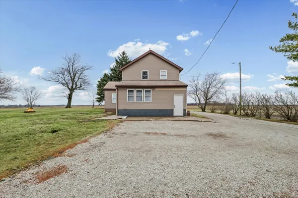 $215,900 | 314 North 200 East Road, Loda, IL 60948