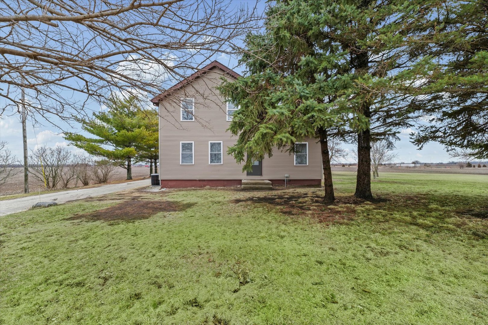 314 North 200 East Road Loda, IL 60948 - Photo 3 of 28