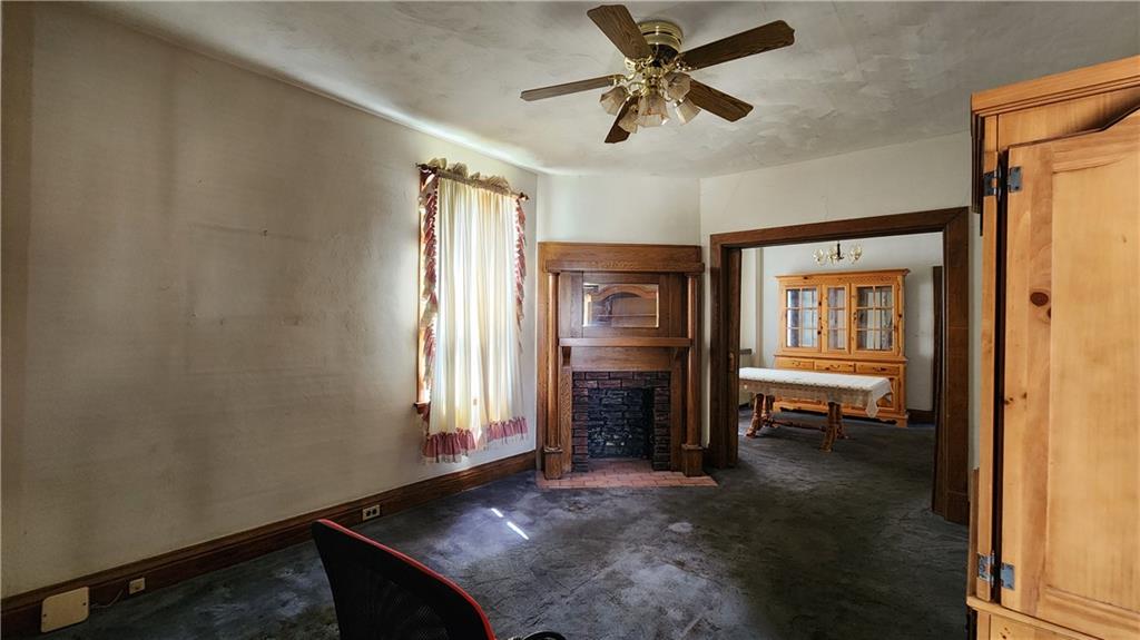 331 Walnut Street Vandergrift, PA 15690 - Photo 4 of 15 Gallery Image 4