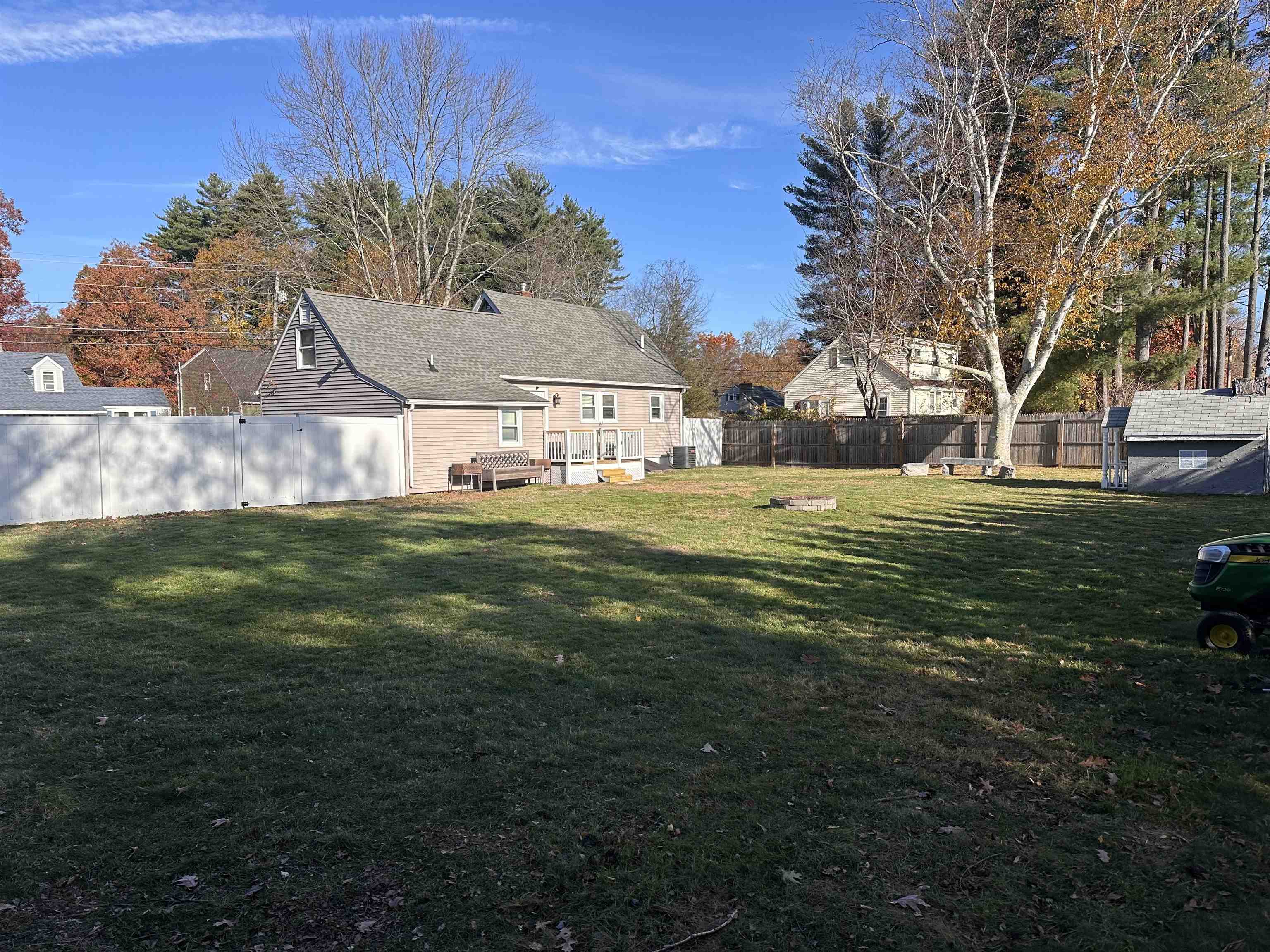 17 Walton Road Plaistow, NH 03865 - Photo 4 of 40