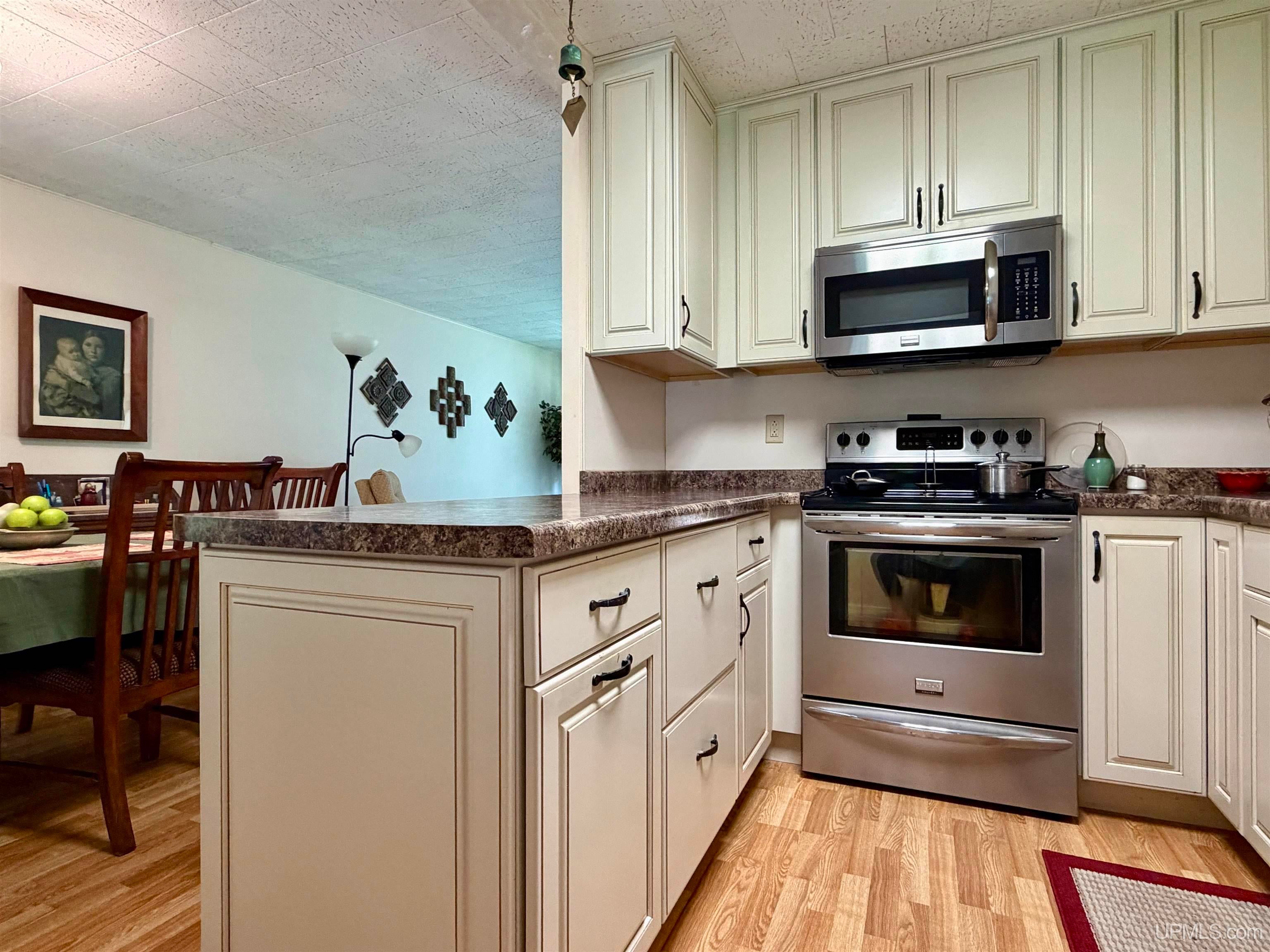 22175 Ridge Road Houghton, MI 49931 - Photo 5 of 33 Gallery Image 5